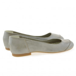 Women dancers 162 sand