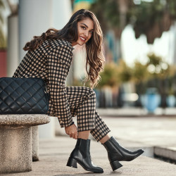 Women boots 1183 black lifestyle