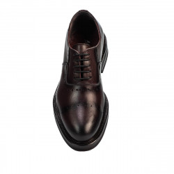 Teenagers stylish, elegant shoes 381 a bordo