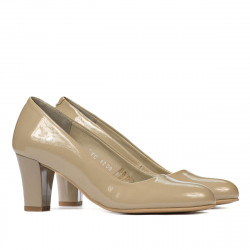 Women stylish, elegant shoes 1209 patent beige