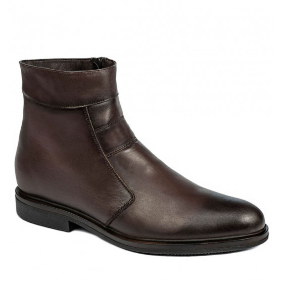 Men boots 4133 a cafe