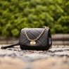 Women shoulder bag 005g black lifestyle