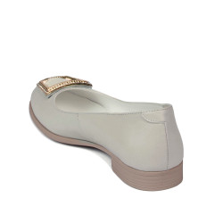 Women dancers 6062 white fildes