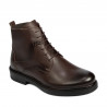 Men boots 4137 a cafe