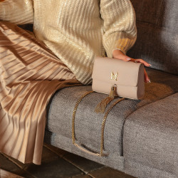 Women shoulder bag 009g beige caviar lifestyle