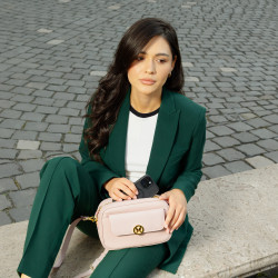 Women shoulder bag 014g pink pudra lifestyle