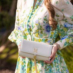 Women shoulder bag 008g beige latte caviar