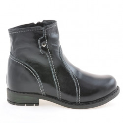 Small children boots 28c patent black
