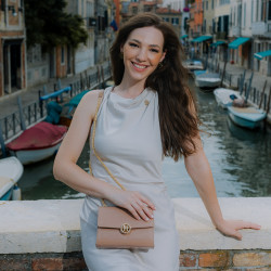 Women shoulder bag 013g patent nude lifestyle