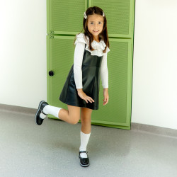 Small children shoes 76c black lifestyle