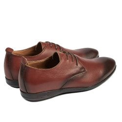Teenagers stylish, elegant shoes 370 a cognac