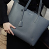Women shoulder bag 034g 01 grey lifestyle