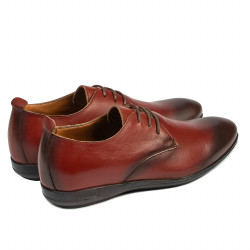 Teenagers stylish, elegant shoes 370 a brown