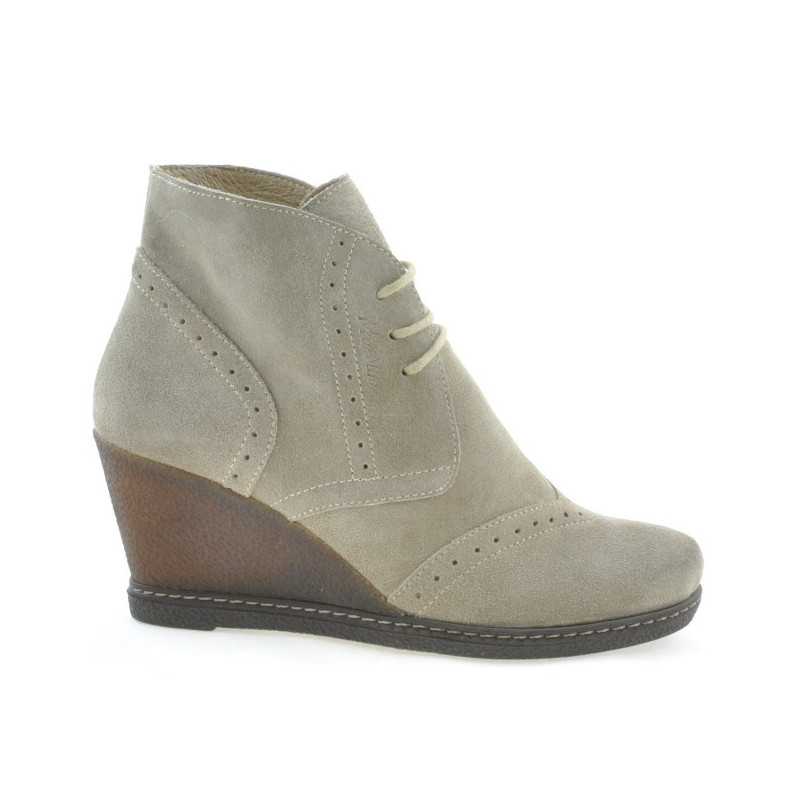 Women boots 3230-1 sand velour