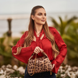 Women hand bag 037g cavallino leopard lifestyle