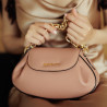 Women shoulder bag 027g poudre rose lifestyle