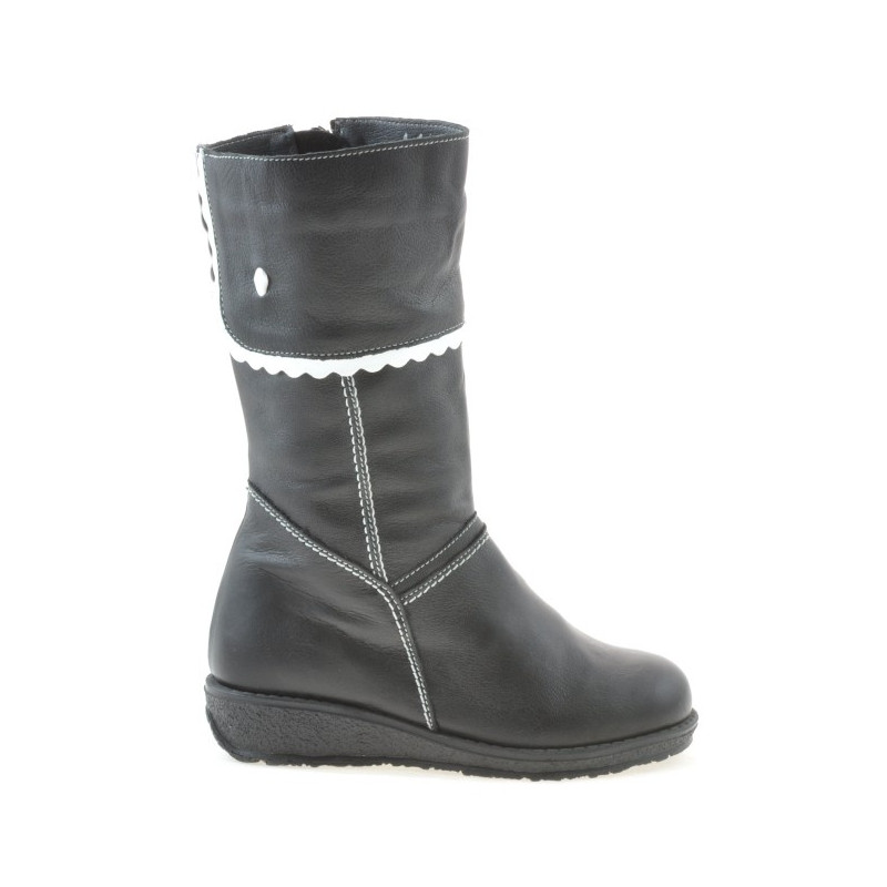 Small children knee boots 25c black+white