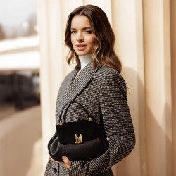 Women hand bag 042g bufo black+biz black lifestyle