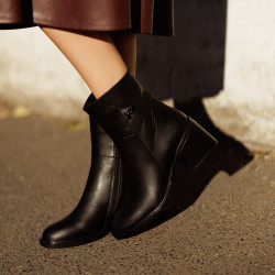 Women boots 3416 black lifestyle