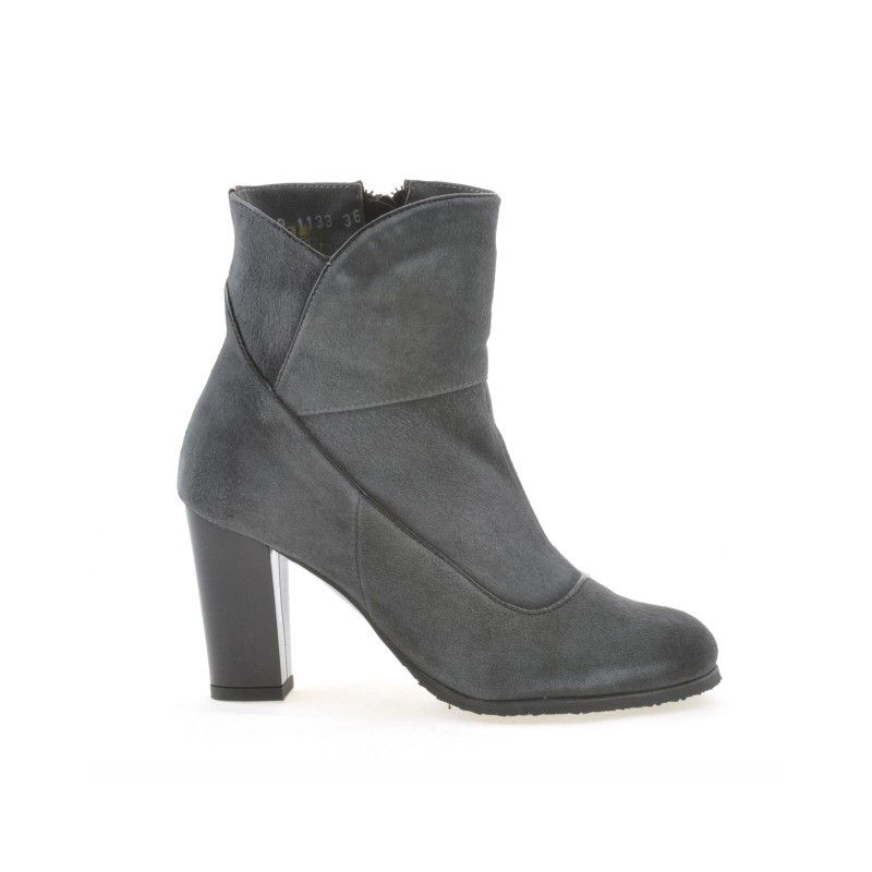 Women boots 1133 gray antilopa