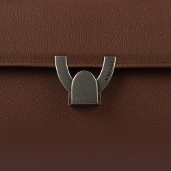 Women shoulder bag 032g 01 cognac