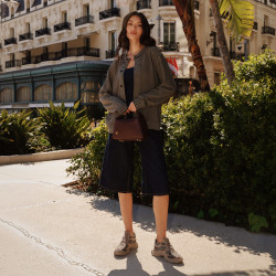 Women hand bag 037-1g burgundy lifestyle