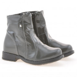 Small children boots 28c patent gray