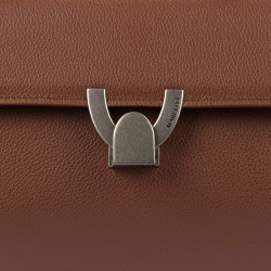 Women shoulder bag 032g 01 cognac