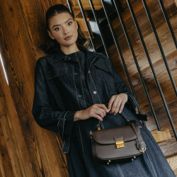 Women hand bag 022g testa di moro lifestyle