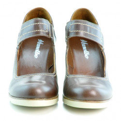 Women casual shoes 199 chocolate
