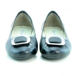 Women dancers 182 black