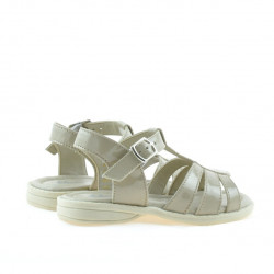Small children sandals 53c patent beige